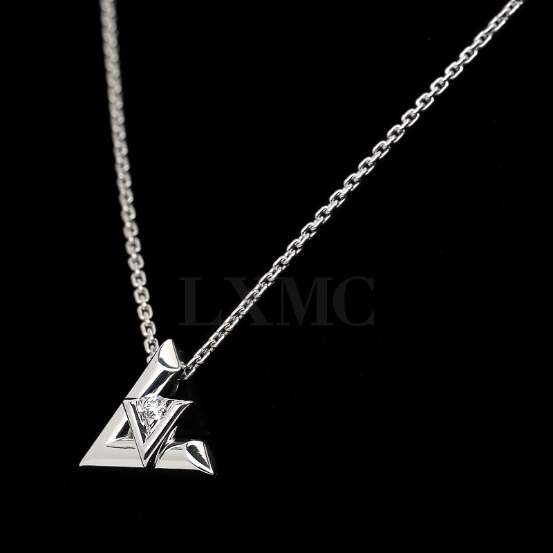 LV Louis Vuitton Volt One Small Pendant Necklaces, White Gold and Diamond  Q93806